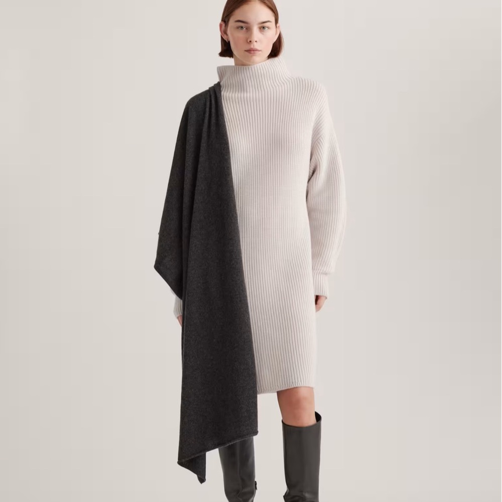 Quince Mongolian Cashmere Wrap in Charcoal